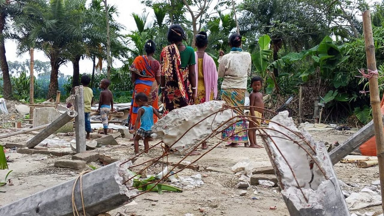 ভূমি রক্ষার সংগ্রামে ক্ষুদ্র নৃগোষ্ঠী