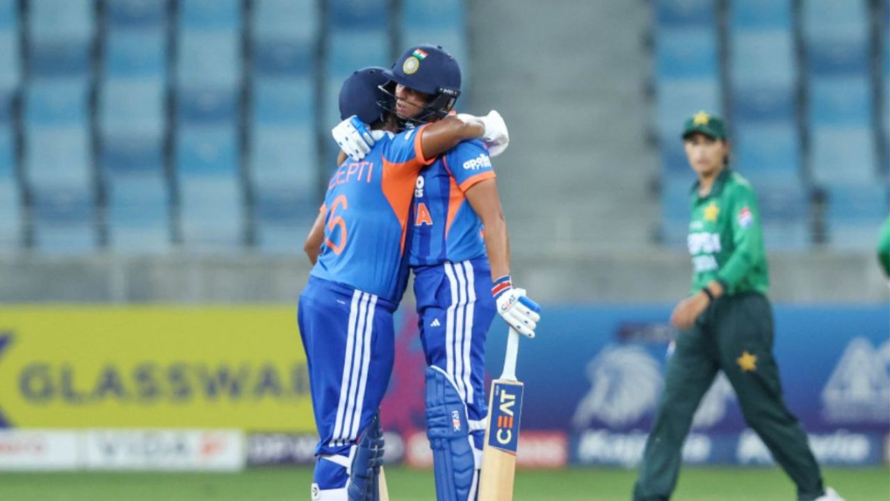 ২০০তম ম্যাচে পাকিস্তানের বিব্রতকর বিশ্বরেকর্ড