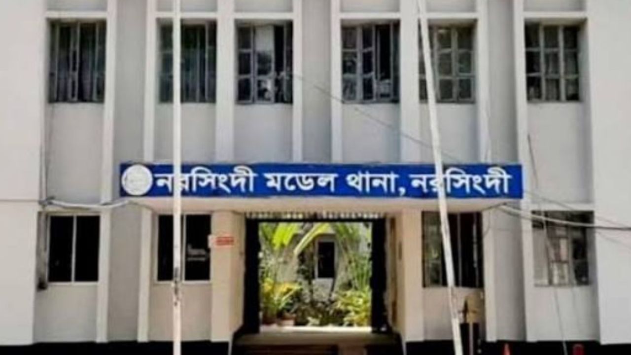 নরসিংদীতে নিষি/দ্ধ যুব মহিলা লীগ নেত্রী গ্রেপ্তার