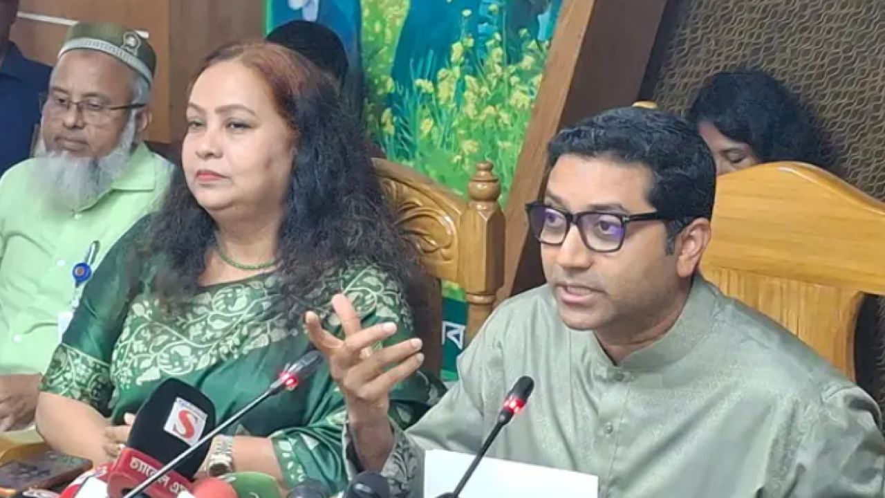 প্রাথমিক শিক্ষকদের বদলি অনির্দিষ্টকালের জন্য বন্ধ