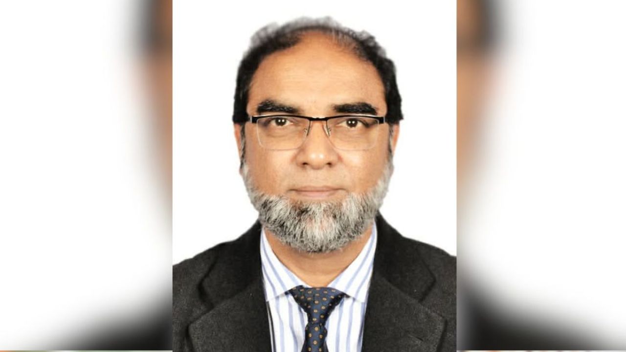 বাকৃবির নতুন উপাচার্য অধ্যাপক রফিকুল ইসলাম সরদার