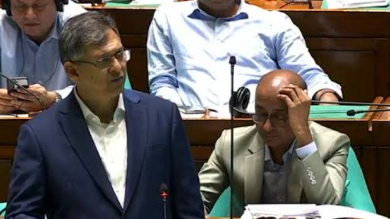বিদেশে পলাতক অপরাধীদের ফেরত আনতে আইনি প্রক্রিয়ার তাগিদ স্বরাষ্ট্রমন্ত্রীর