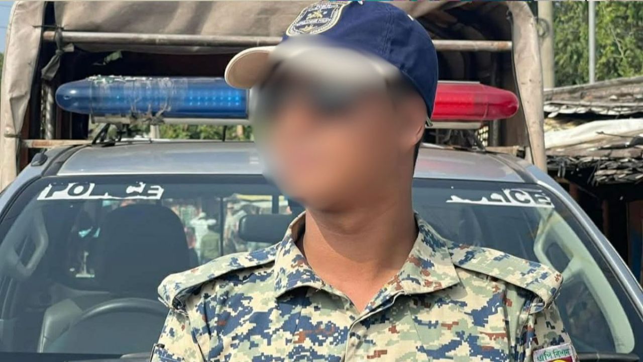 কক্সবাজারে ৫৪ হাজার ইয়াবাসহ এপিবিএন কনস্টেবল গ্রেপ্তার