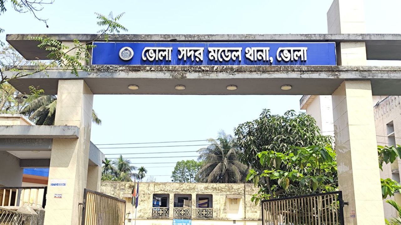 জিওব্যাগ ধসে মেঘনায় তলিয়ে নিখোঁজ বিজিবি সদস্যসহ ২