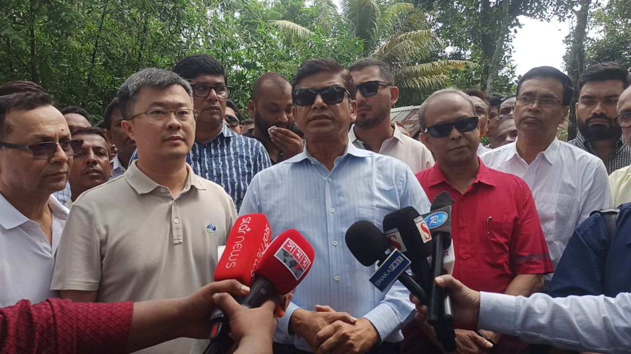 ডিসেম্বরের মধ্যে সোলার থেকে কয়েক হাজার মেগাওয়াট বিদ্যুৎ সম্ভব : পানি সম্পদ প্রতিমন্ত্রী