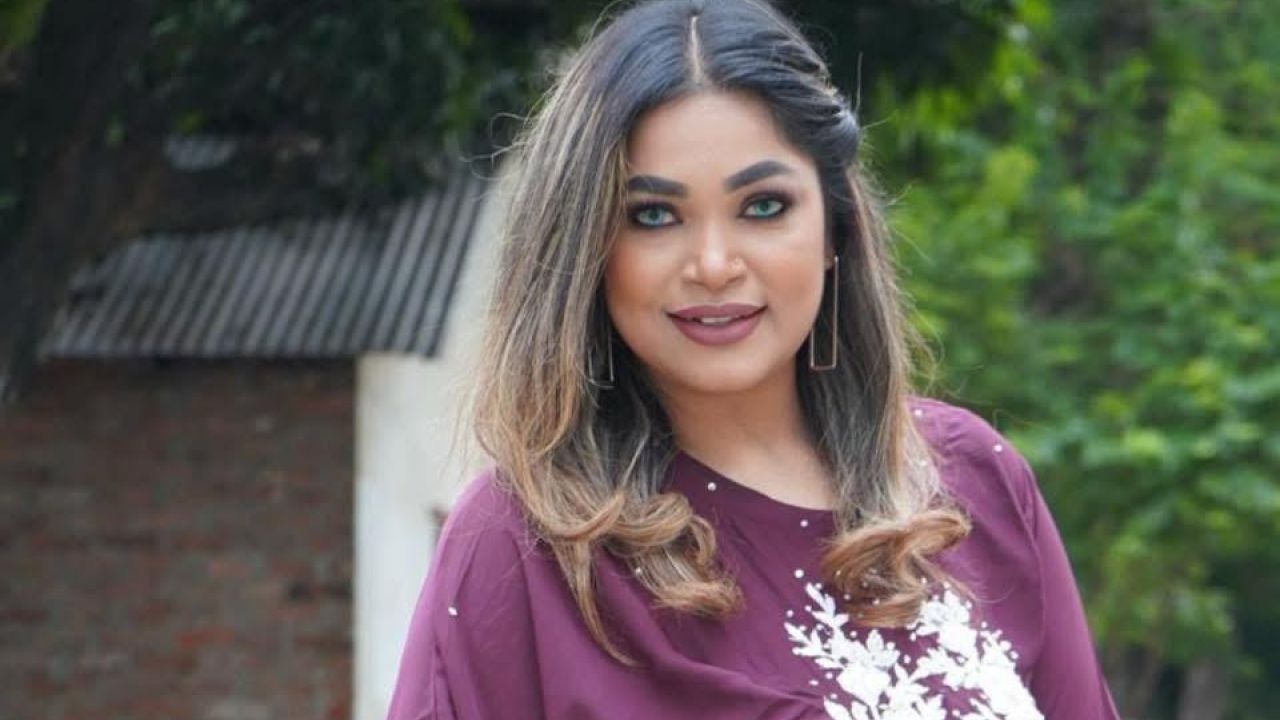 নাজু আখন্দের কণ্ঠে ‘যত্নের তানপুরা’