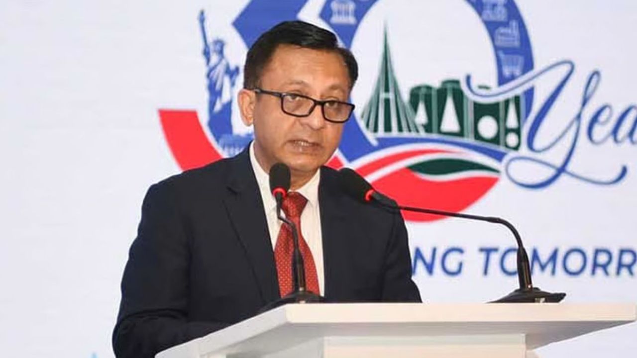 পাঁচ বছরে দেশে ৫ বিলিয়ন ডলার মার্কিন বিনিয়োগ আনার লক্ষ্য সরকারের