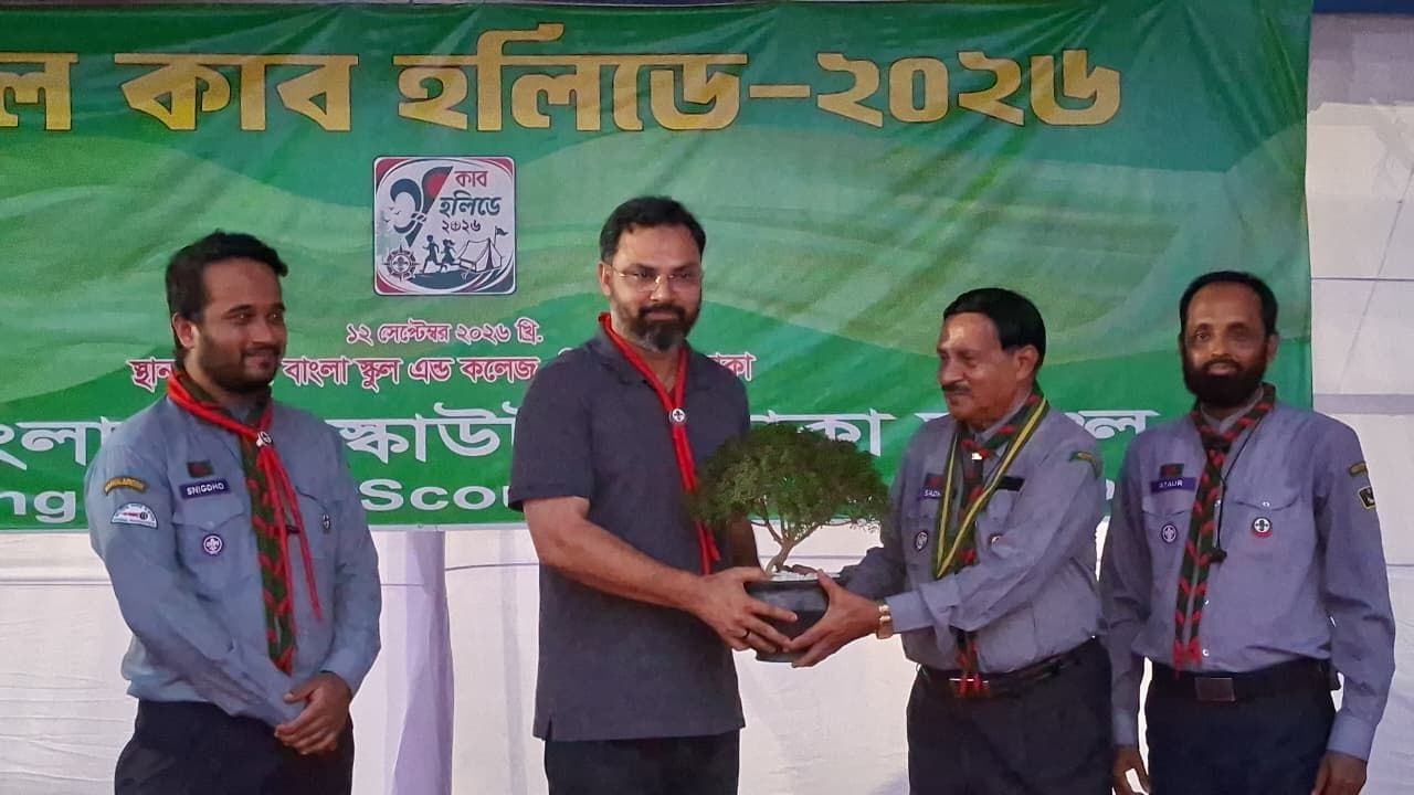 ডিভাইসের আসক্তি থেকে শিশু-কিশোরদের মাঠে ফেরাতে হবে