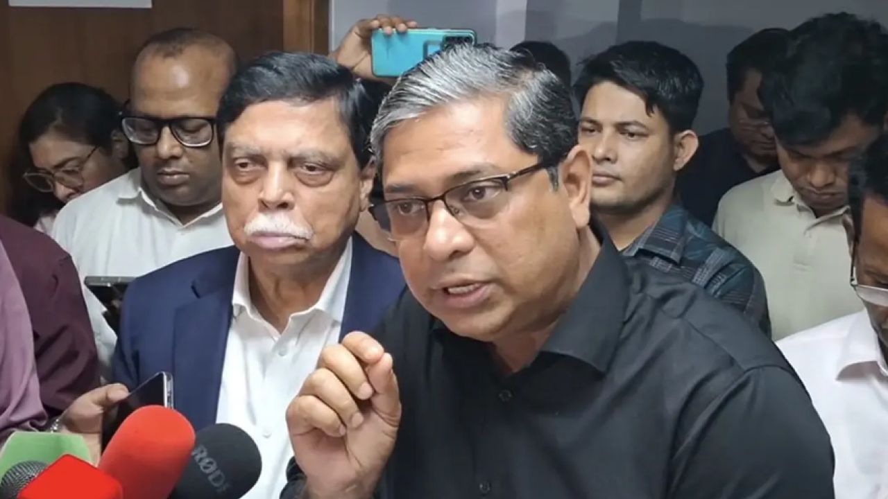শিক্ষাগত যোগ্যতা ও বয়সের বাধ্যবাধকতা ছাড়াই স্থানীয় সরকার নির্বাচন
