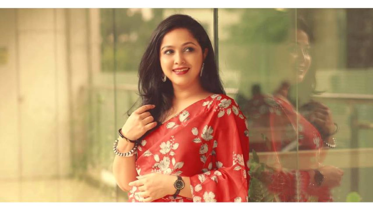 অভিনয়ে রজতজয়ন্তী পেরিয়ে নাদিয়া