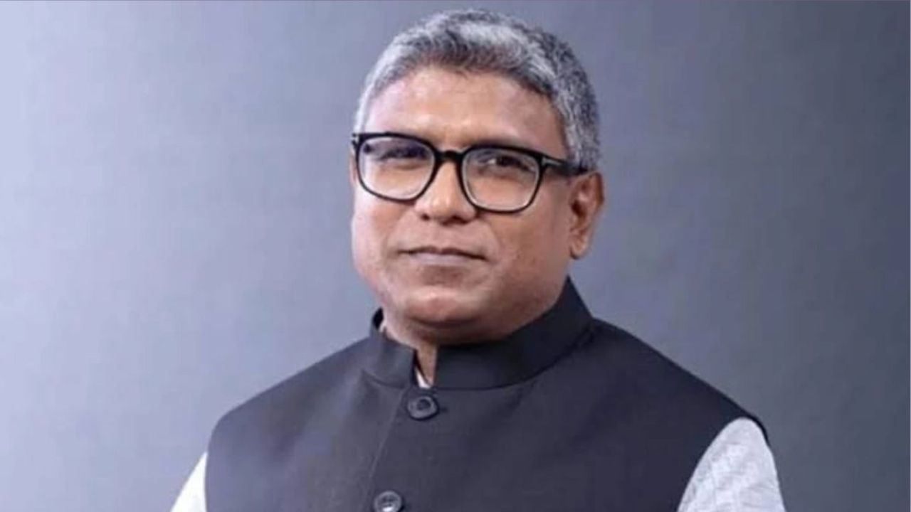 উত্তরার কার্যালয় থেকে আ.লীগ নেতা শাহীন গ্রেপ্তার
