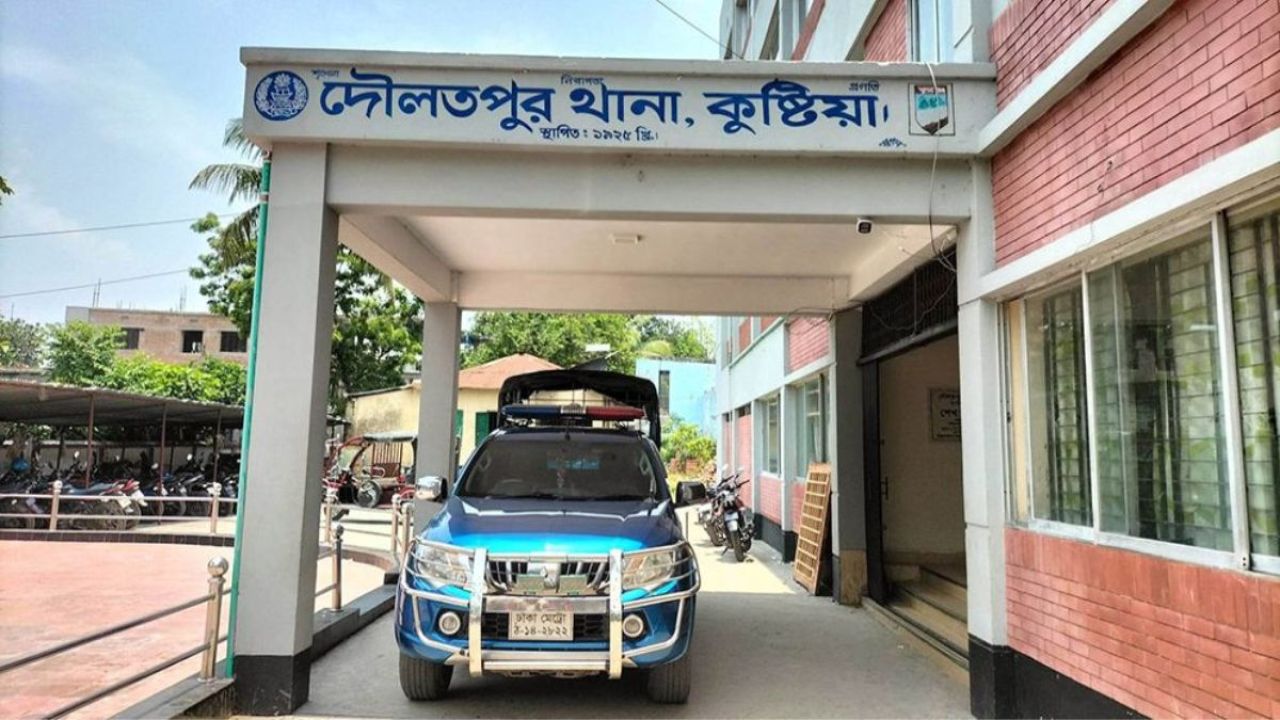 বড় ভাইয়ের হাসুয়ার আঘাতে ছোট ভাই নিহত