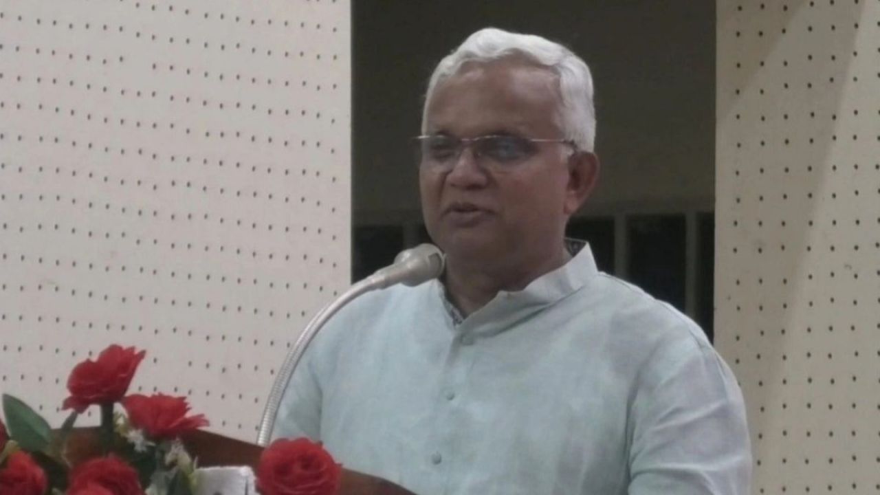 দল না থাকলে পদের কোনো দাম নেই : সমাজকল্যাণমন্ত্রী