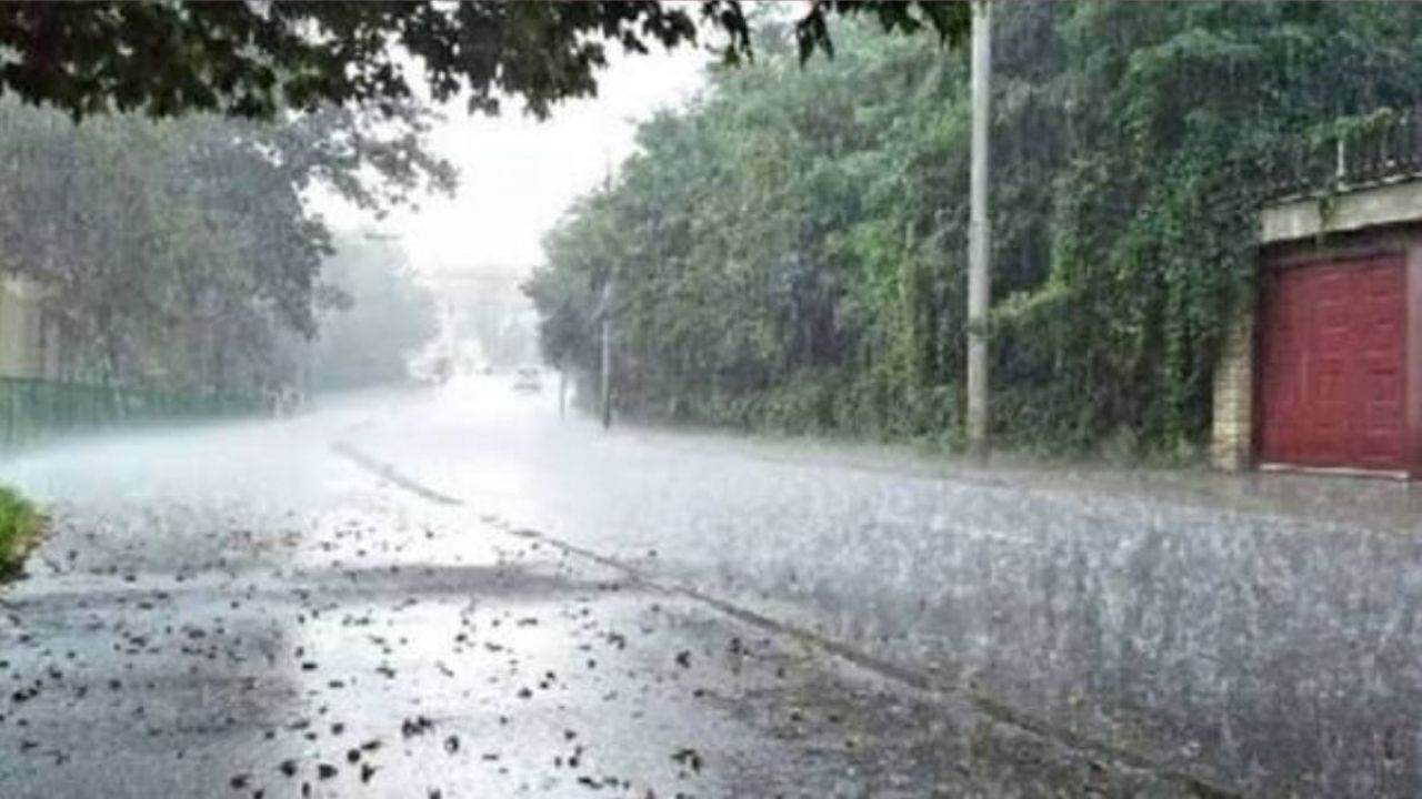 ঢাকায় বৃষ্টির সম্ভাবনা, বাড়তে পারে তাপমাত্রা