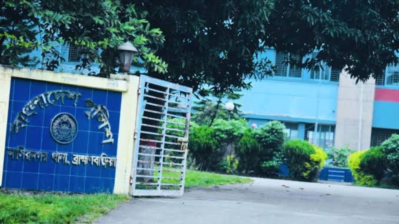 ব্রাহ্মণবাড়িয়ায় স্পিডবোট-বাল্কহেড সংঘর্ষে নিহত ২