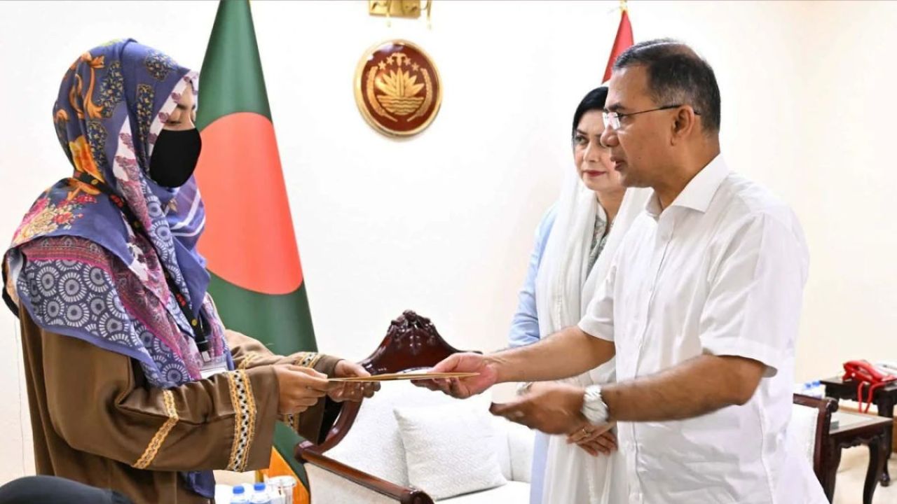 শহীদ সেনাসদস্যদের পরিবারের পাশে প্রধানমন্ত্রী তারেক রহমান