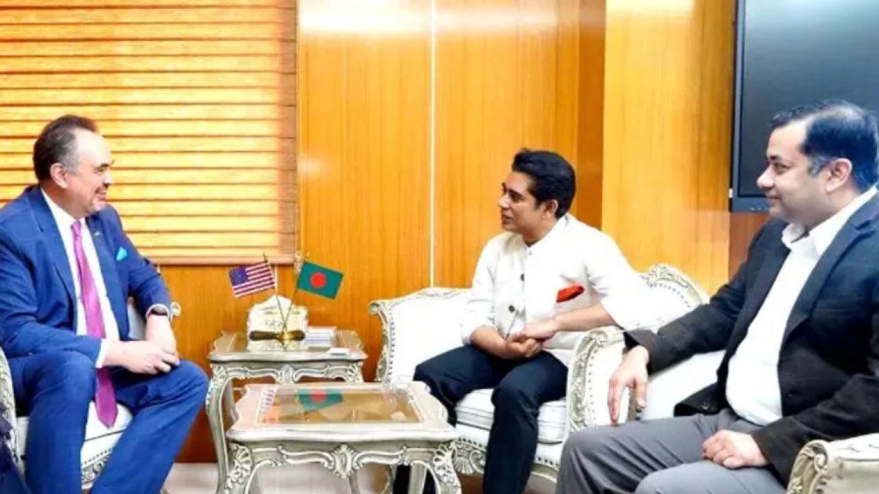গণমাধ্যম নিয়ন্ত্রণের কোনো ইচ্ছা নেই
