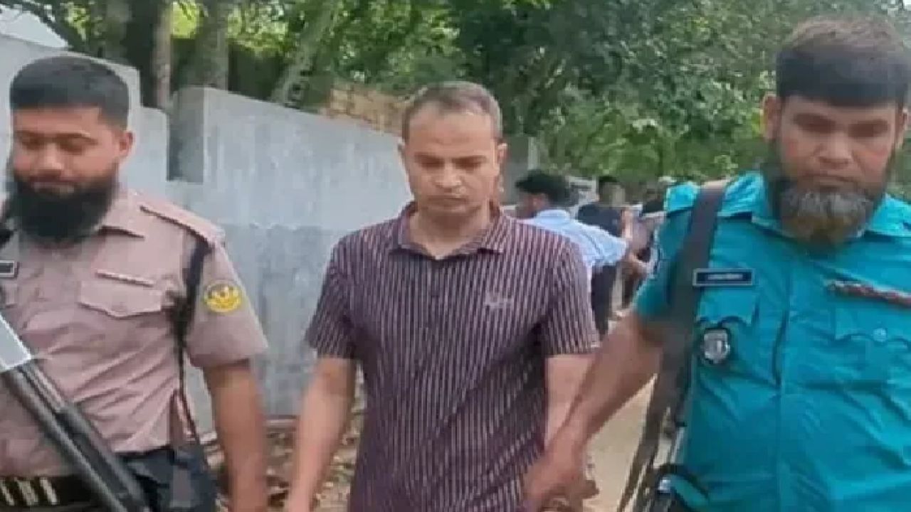 ফ্ল্যাটে অন্য নারীসহ আটক বরখাস্ত ওসি