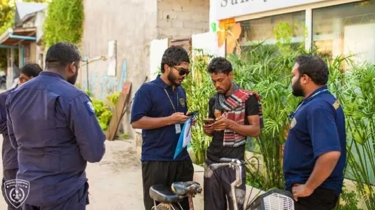 মালদ্বীপে অভিবাসন বিভাগের বিশেষ অভিযান: থোড্ডু দ্বীপ থেকে গ্রেফতার ১০৭