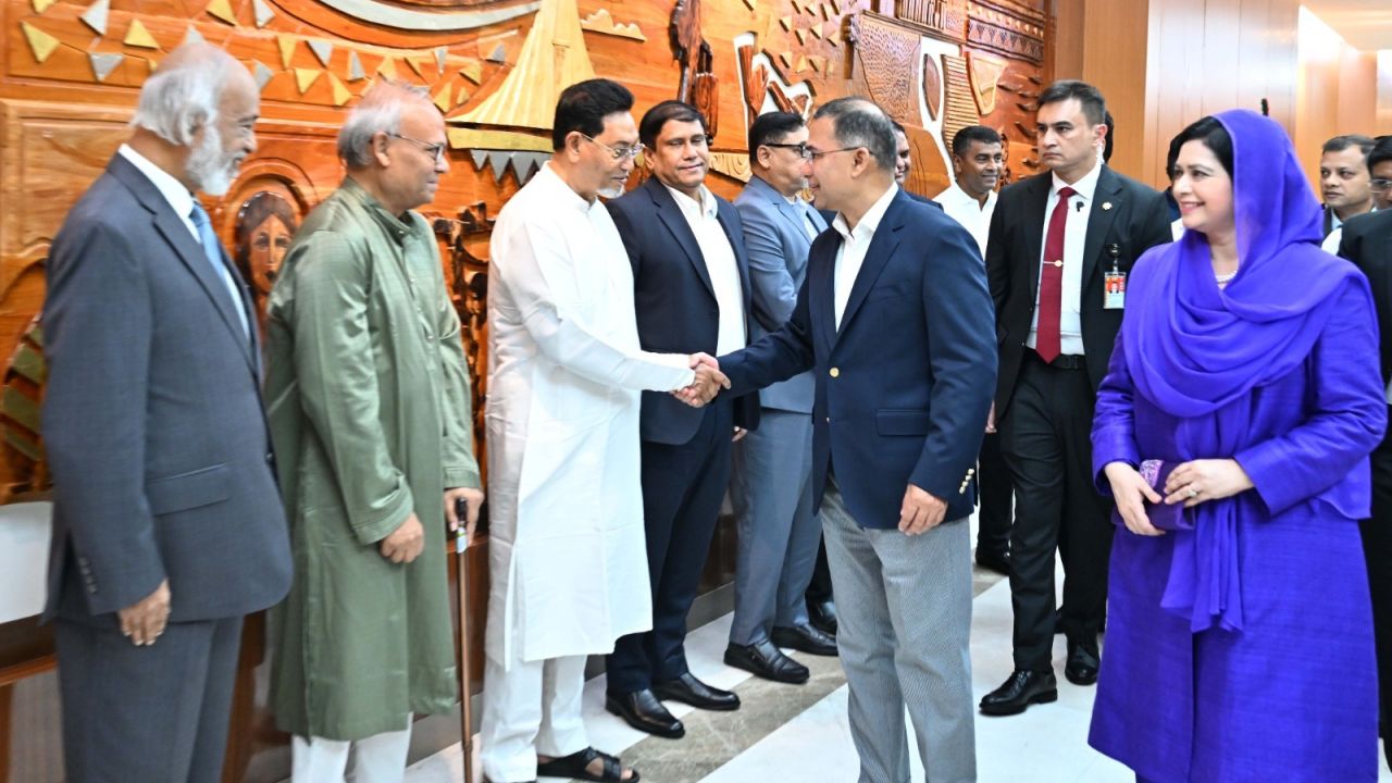 রোহিঙ্গাদের দ্রুত প্রত্যাবাসনে আন্তর্জাতিক সম্প্রদায়ের সহযোগিতা চাইবেন প্রধানমন্ত্রী