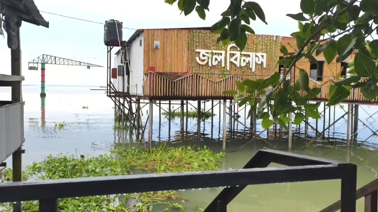 মেঘনার তীরে ‘জলবিলাস’সহ দুই হোটেলের কার্যক্রম বন্ধের নির্দেশ