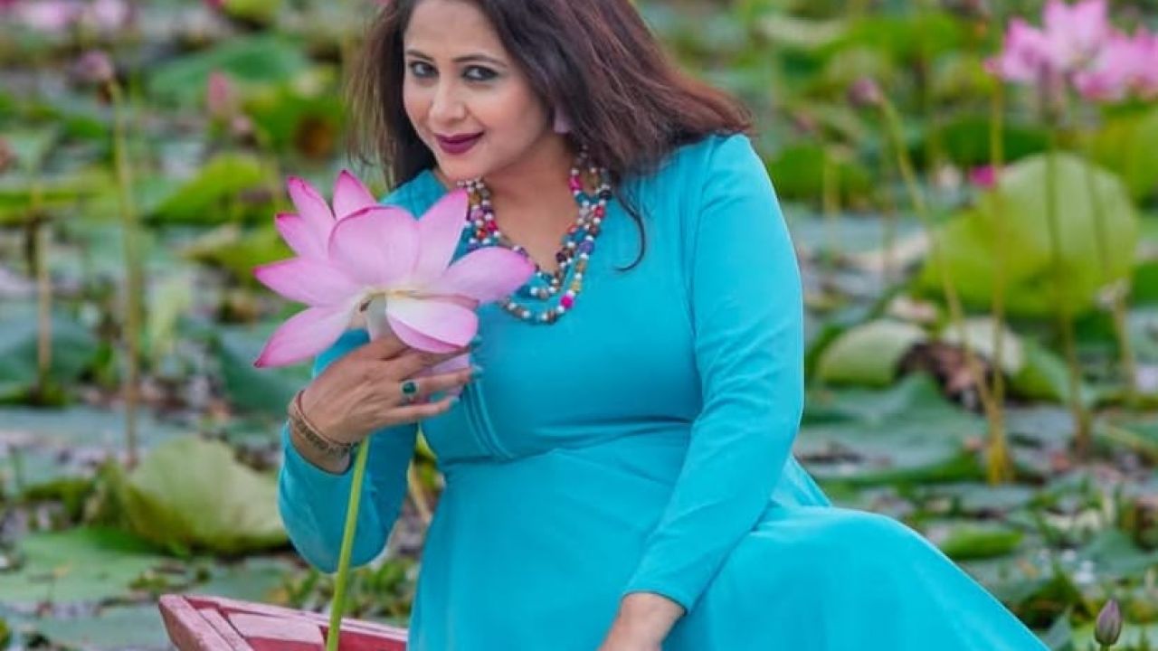 রবীন্দ্রনাথের ‘জীবিত ও মৃত’-এ কাদম্বিনী চুমকি