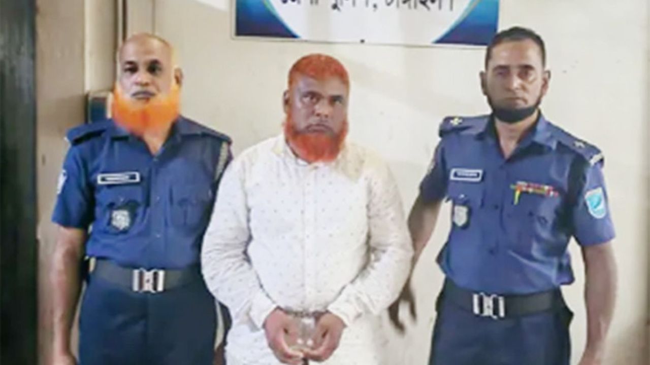 সেতুতে রডের বদলে বাঁশ, সাব-ঠিকাদার গ্রেপ্তার