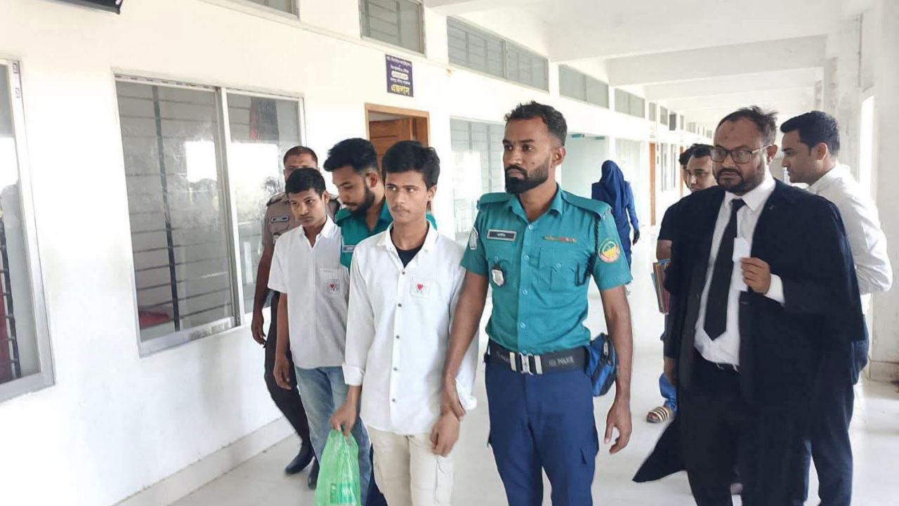 মোবাইলের প্রলোভনে শিশু ধর্ষণ, দুজনের কারাদণ্ড