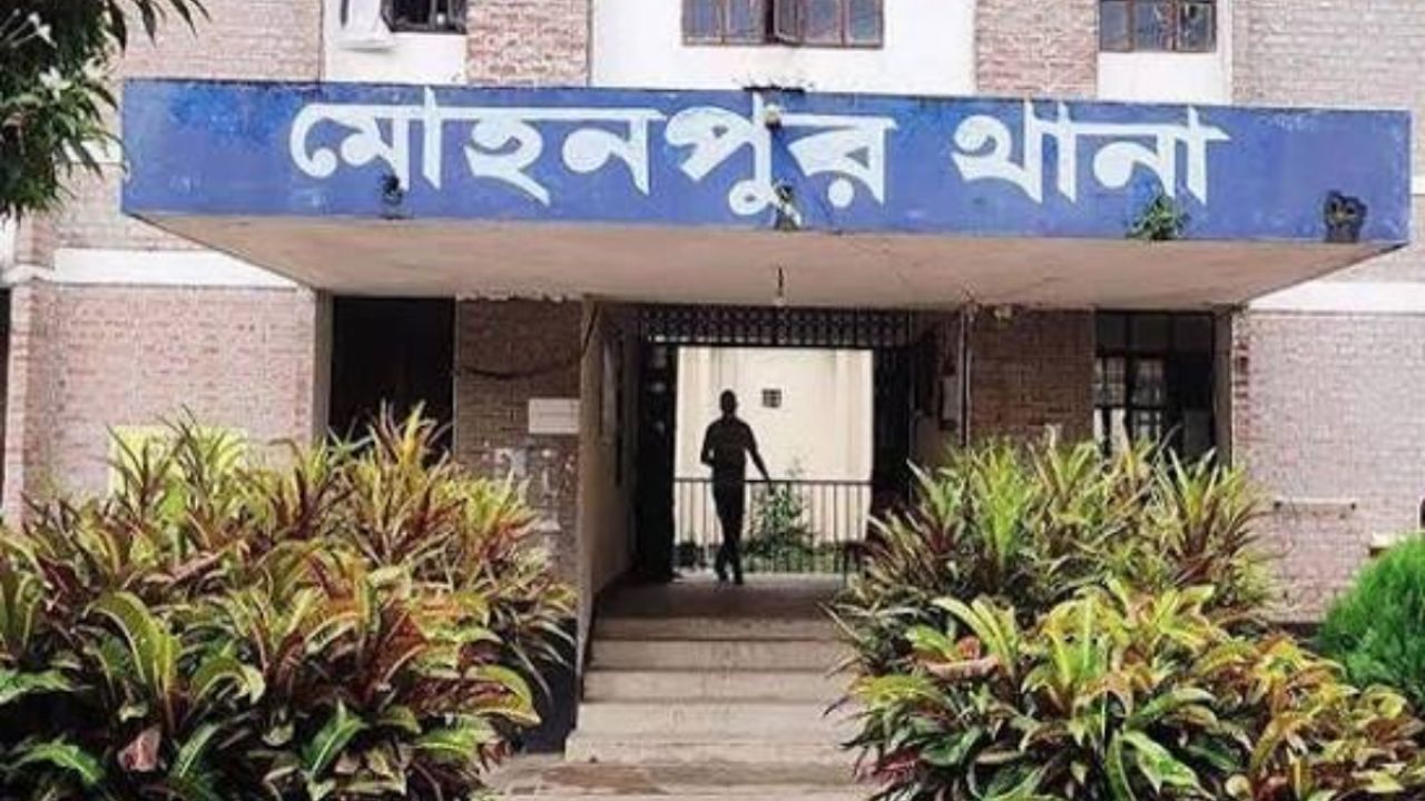 ছেলের হাসুয়ার কোপে মা নিহত, আশঙ্কাজনক অবস্থায় বাবা