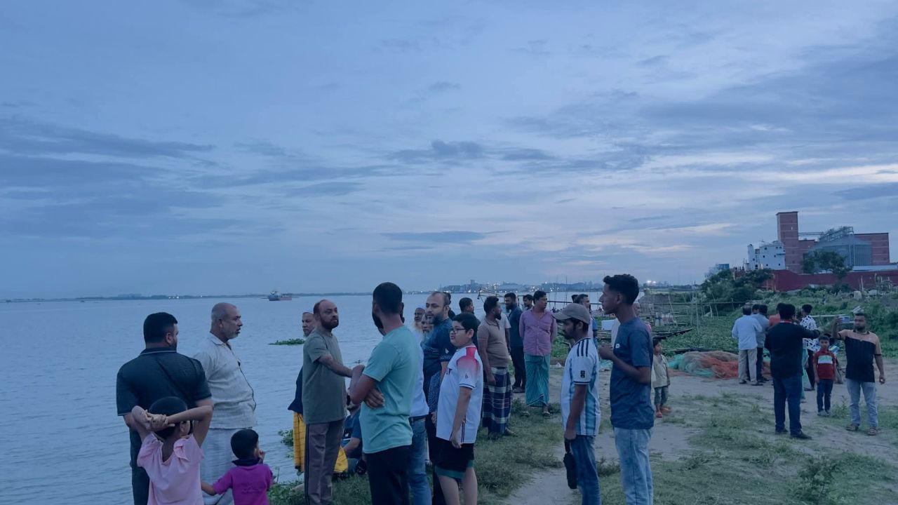বিয়েবাড়ির আনন্দ ভেসে গেল মেঘনায় : নিহত ১, নিখোঁজ ৪