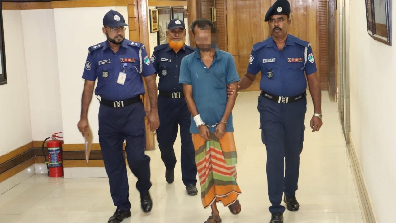 গির্জায় ভাঙচুর ও মা মারিয়ার মূর্তি ফেলার অভিযোগে গ্রেপ্তার ১