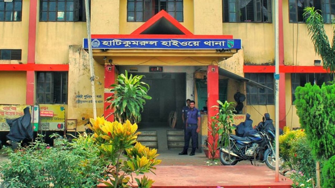 শাহজাদপুরে ট্রাকের চাকায় পিষ্ট হয়ে সিএনজিযাত্রী নিহত
