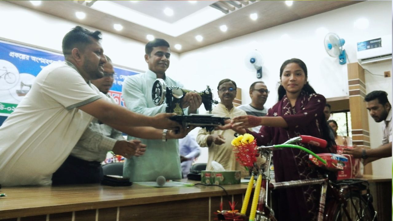 একটু উদ্যোগ ও চেষ্টা সফলতা এনে দিতে পারে : পানিসম্পদ প্রতিমন্ত্রী