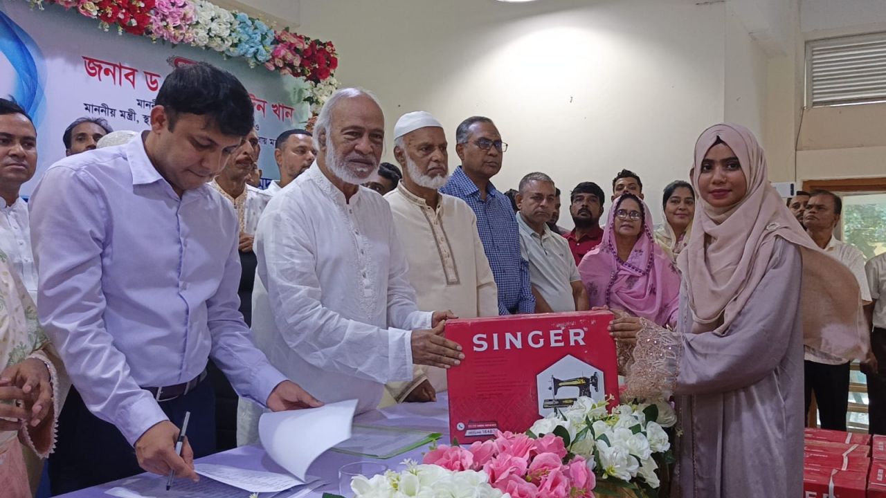 স্বাধীনতার সুযোগ নিয়ে ফেসবুকে মিথ্যাচার করা হচ্ছে : এলজিআরডি মন্ত্রী