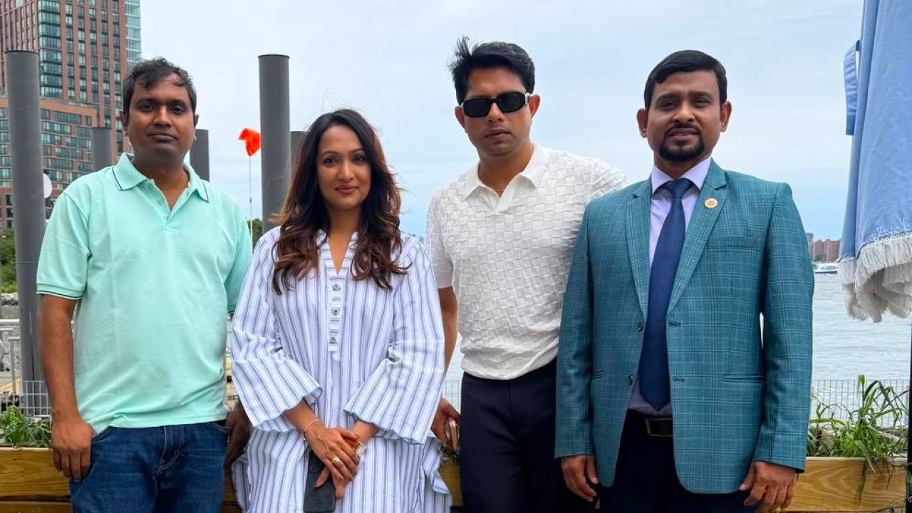 যুক্তরাষ্ট্রে সোনালী এক্সচেঞ্জের বিজ্ঞাপন নির্মাণ করলেন রাজীব
