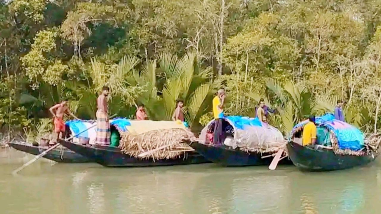 সুন্দরবনে ট্রলারসহ ২১ জেলে অপহৃত, বাড়ছে আতঙ্ক