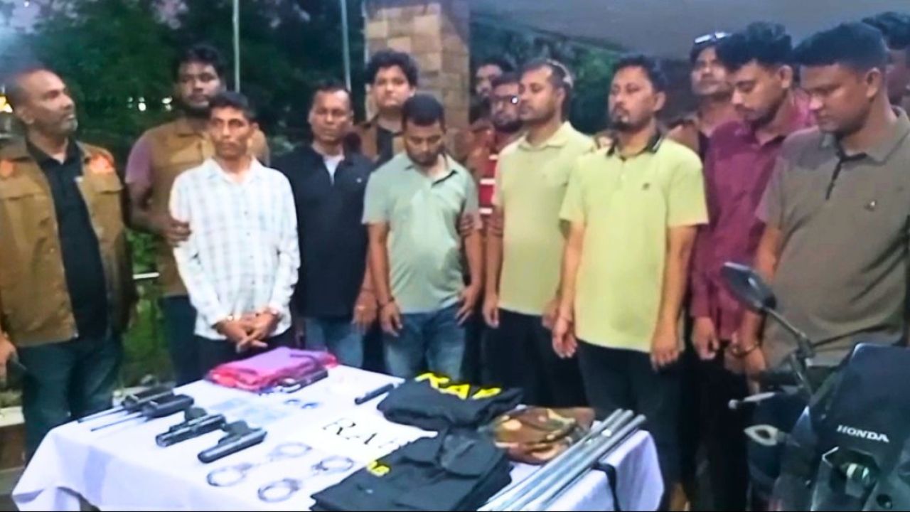 র‍্যাব পরিচয়ে ডাকাতির প্রস্তুতি, চাকরিচ্যুত দুই সেনাসদস্যসহ গ্রেপ্তার ৭