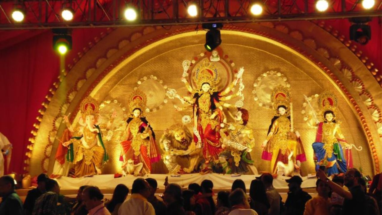 যশোরে শারদীয় দুর্গাপূজার প্রস্তুতি, মণ্ডপ বেড়ে ৭৩৭