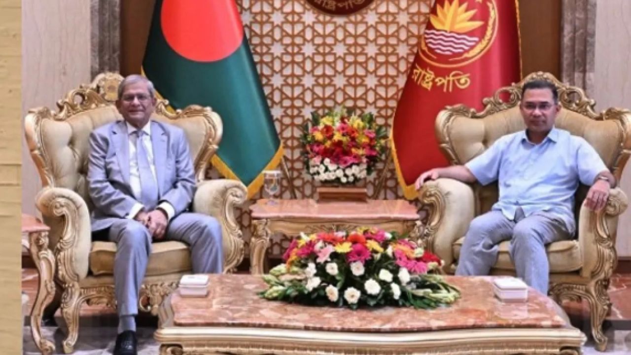 নিউইয়র্ক থেকে ফিরে বঙ্গভবনে গেলেন প্রধানমন্ত্রী