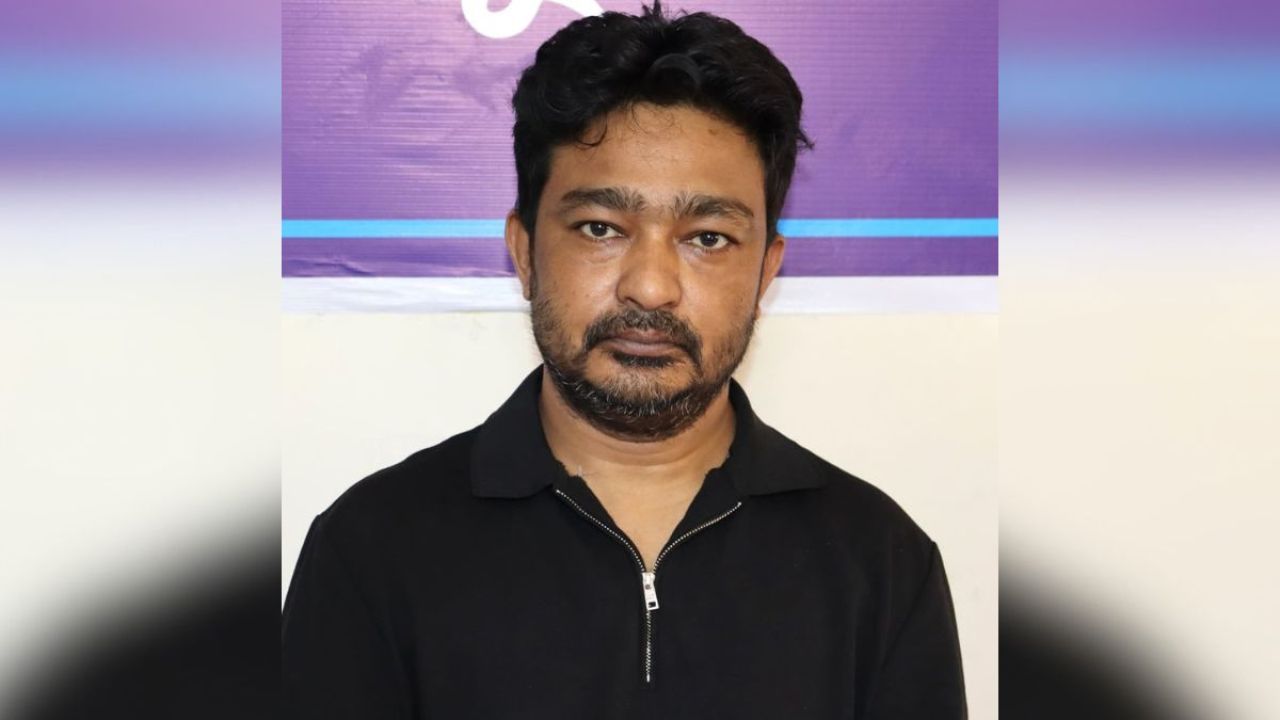 গ্রাহকের টাকা আত্মসাতের অভিযোগে অগ্রণী ব্যাংকের ক্যাশ অফিসার গ্রেপ্তার