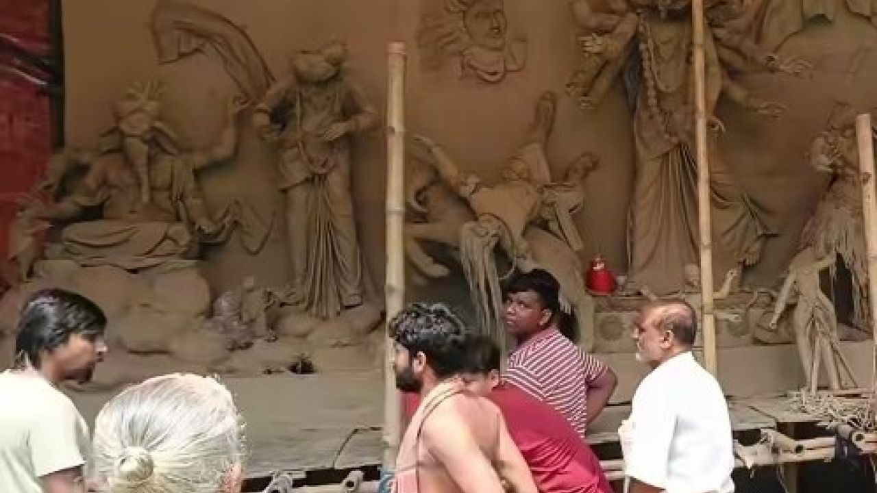 টাঙ্গাইলে রাতের আঁধারে ৪টি প্রতিমা ভাঙাল দুর্বৃত্তরা