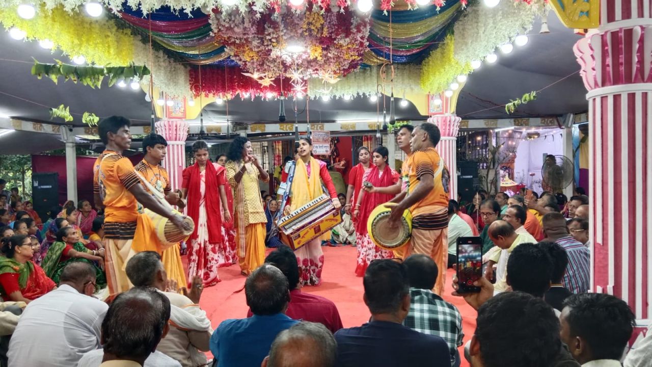 বিশ্ব মানবতার কল্যাণে ২৪ প্রহরব্যাপী হরিনাম মহাযজ্ঞানুষ্ঠান সম্পন্ন