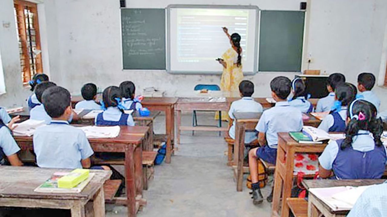 আলোর মশালের কারিগর 