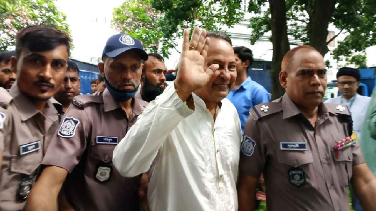 সেনা কমান্ডারের চেয়েও শক্তিশালী ছিল ইনুর নির্দেশ