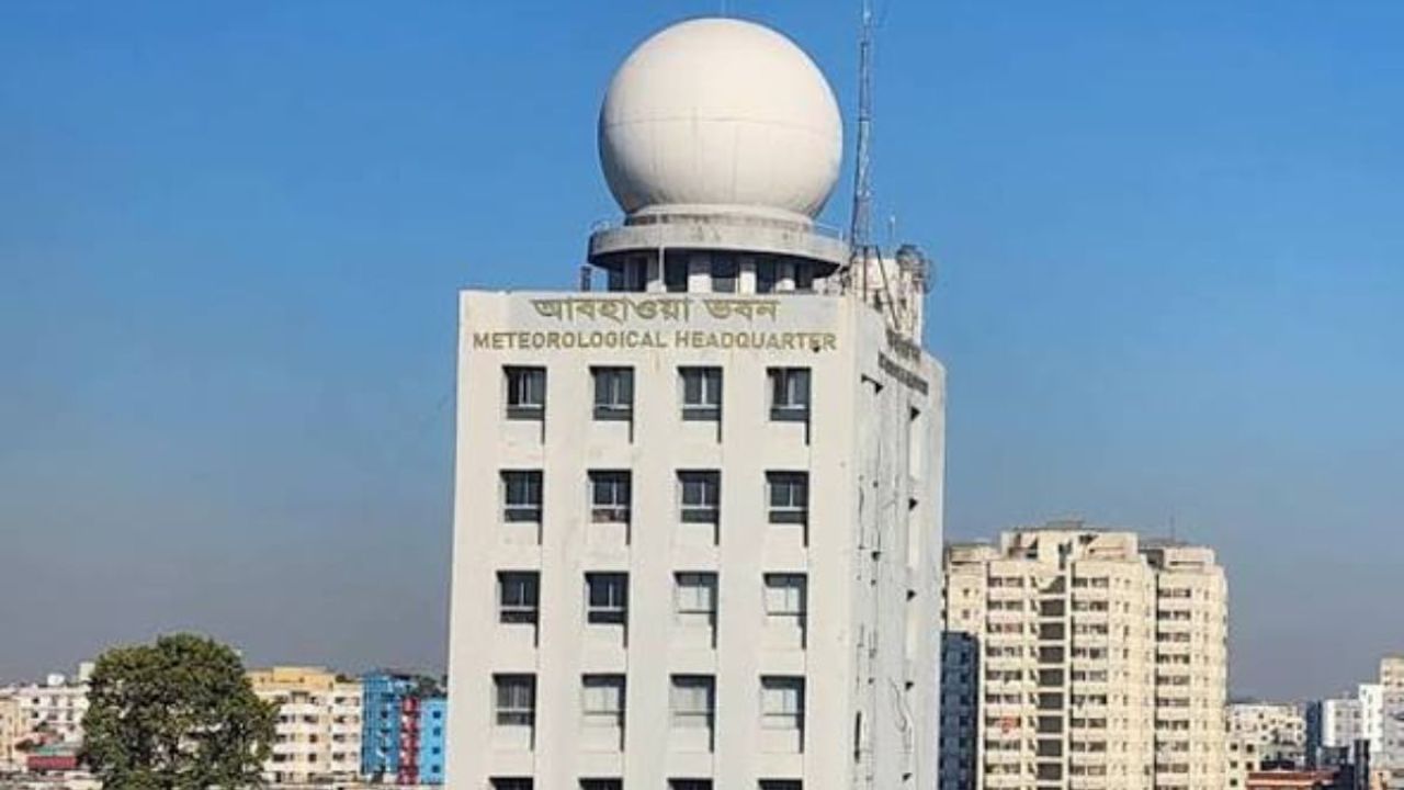 আগামী ৭২ ঘণ্টায় বিদায় নিতে পারে মৌসুমি বায়ু