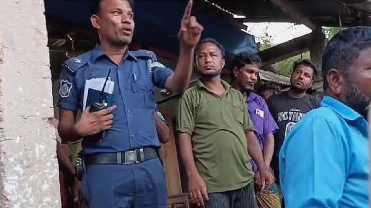 'আমি পোশাক লাগিয়েছি ঘুষের টাকা দিয়ে, ঘুষ খাওয়ার জন্যই'
