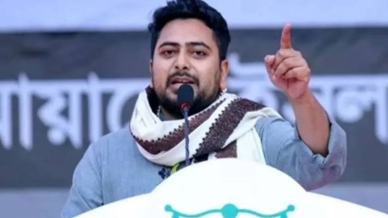 নিত্যপণ্যের চড়া দামে নাহিদ ইসলামের ক্ষোভ