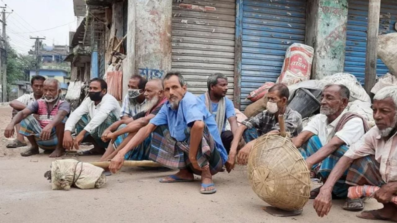 টানা চার বছর দেশে বাড়ল দারিদ্র্য, এ বছরে ২১ লাখ 