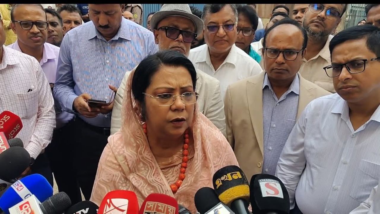 খাদ্যপণ্যের বাজারে ‘সিন্ডিকেট’ শব্দই দেখতে চায় না সরকার : খাদ্যমন্ত্রী