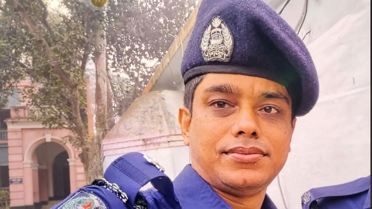 আরেক এএসআই’র ঘুষ নেওয়ার ভিডিও ভাইরাল